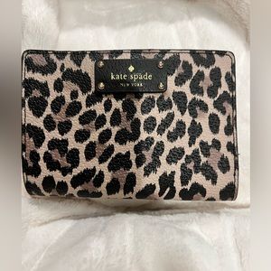 Kate Spade Wallet NWOT